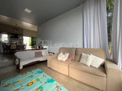 Casa com 3 Dormitórios - Miniatura - Lunardi Imóveis