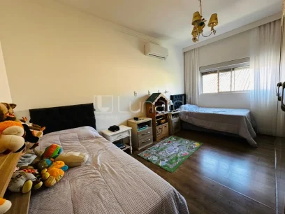 Casa com 4 Dormitórios - Miniatura - Lunardi Imóveis