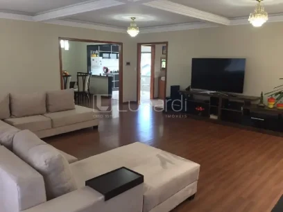 Casa com 5 Dormitórios - Miniatura - Lunardi Imóveis