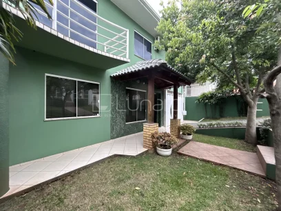 Casa com 4 Dormitórios - Miniatura - Lunardi Imóveis
