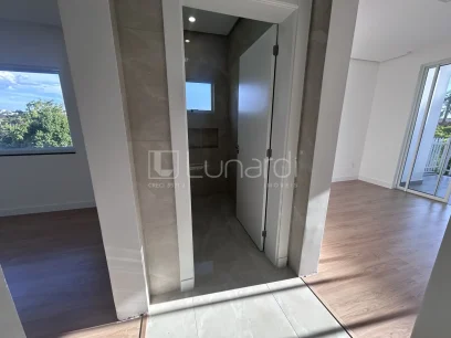 Casa com 4 Dormitórios - Miniatura - Lunardi Imóveis