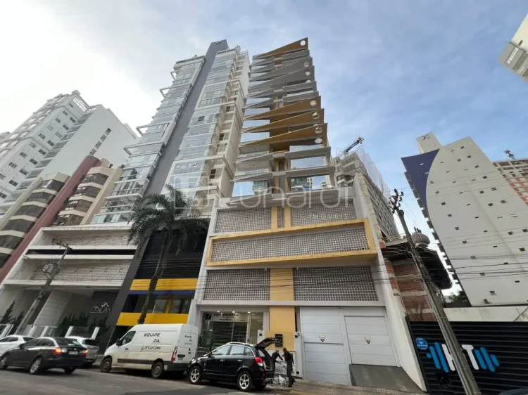 Apartamento com 2 Suítes - Lunardi Imóveis