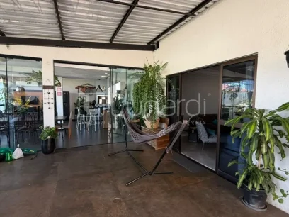 Casa com 3 Dormitórios - Miniatura - Lunardi Imóveis