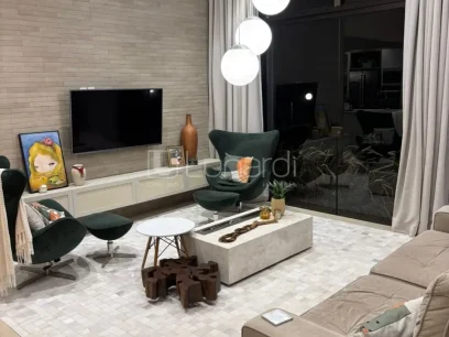 Casa com 4 Dormitórios - Miniatura - Lunardi Imóveis