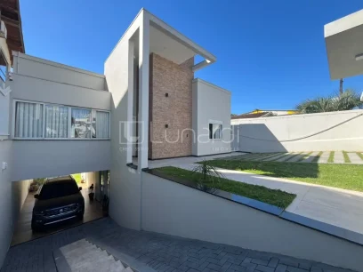Casa com 3 Dormitórios - Miniatura - Lunardi Imóveis