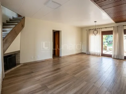 Casa com 3 Dormitórios - Miniatura - Lunardi Imóveis