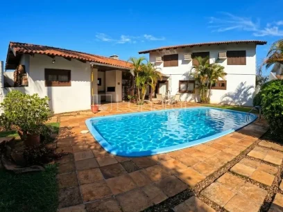 Casa com 3 Dormitórios - Miniatura - Lunardi Imóveis
