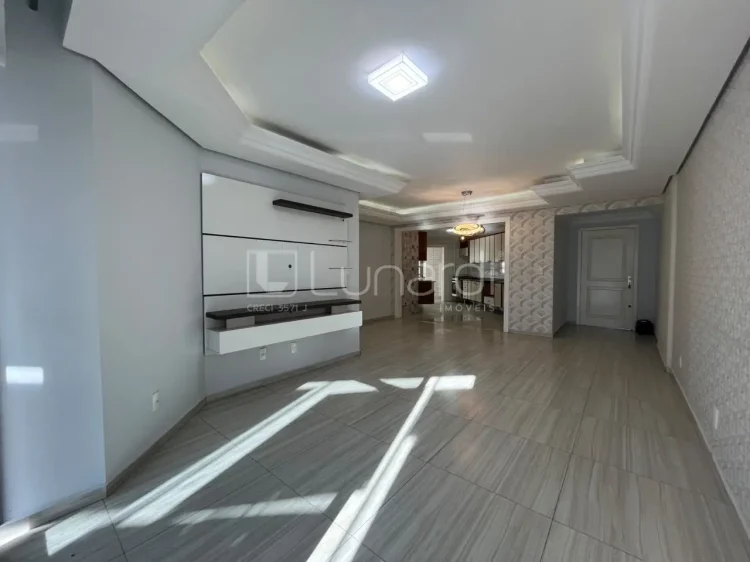 Apartamento com 3 Dormitórios - Lunardi Imóveis