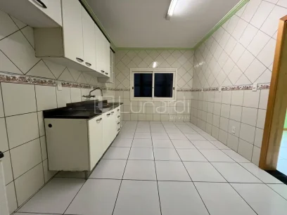 Casa com 3 Dormitórios - Miniatura - Lunardi Imóveis