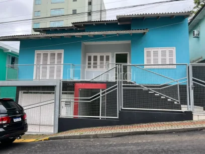 Casa com 3 Dormitórios - Miniatura - Lunardi Imóveis