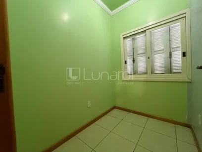 Casa com 3 Dormitórios - Miniatura - Lunardi Imóveis