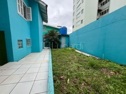 Casa com 3 Dormitórios - Miniatura - Lunardi Imóveis