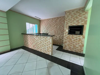 Casa com 3 Dormitórios - Miniatura - Lunardi Imóveis