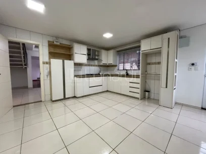 Casa com 3 Dormitórios - Miniatura - Lunardi Imóveis