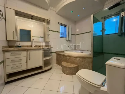 Casa com 3 Dormitórios - Miniatura - Lunardi Imóveis