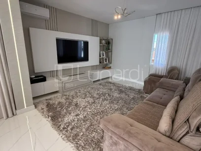 Casa com 3 Dormitórios - Miniatura - Lunardi Imóveis