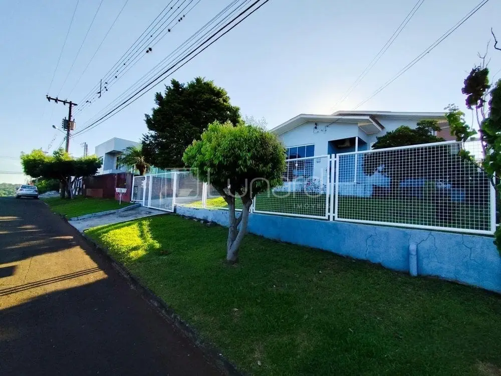 Casa com 3 Dormitórios - Lunardi Imóveis