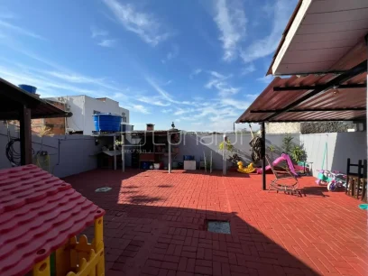 Casa com 3 Dormitórios - Miniatura - Lunardi Imóveis