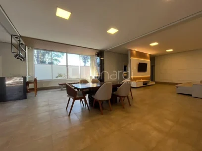 Casa com 3 Dormitórios - Miniatura - Lunardi Imóveis
