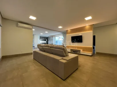 Casa com 3 Dormitórios - Miniatura - Lunardi Imóveis