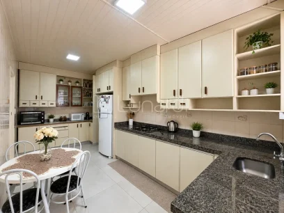 Casa com 3 Dormitórios - Miniatura - Lunardi Imóveis