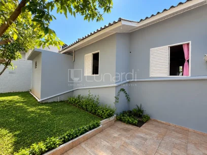 Casa com 3 Dormitórios - Miniatura - Lunardi Imóveis