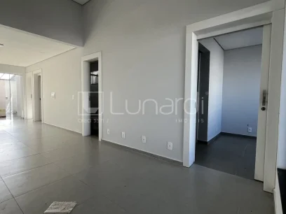 Casa com 3 Dormitórios - Miniatura - Lunardi Imóveis