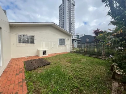 Casa com 3 Dormitórios - Miniatura - Lunardi Imóveis