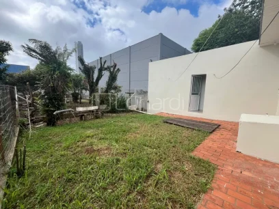 Casa com 3 Dormitórios - Miniatura - Lunardi Imóveis