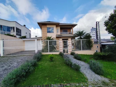Casa com 3 Dormitórios - Miniatura - Lunardi Imóveis