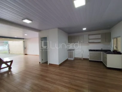 Casa com 3 Dormitórios - Miniatura - Lunardi Imóveis