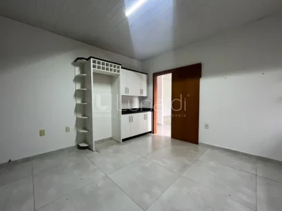 Casa com 2 Dormitórios - Miniatura - Lunardi Imóveis
