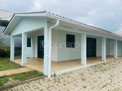 Casa com 3 Dormitórios - Miniatura - Lunardi Imóveis