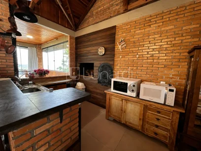 Casa com 3 Dormitórios - Miniatura - Lunardi Imóveis