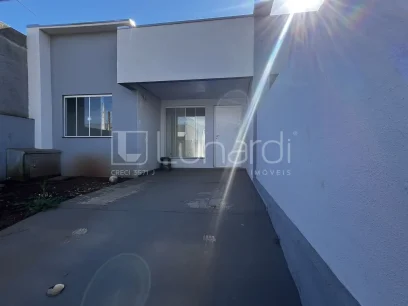 Casa com 3 Dormitórios - Lunardi Imóveis