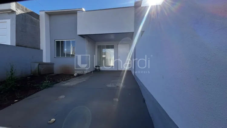Casa com 3 Dormitórios - Lunardi Imóveis