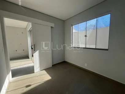 Casa com 3 Dormitórios - Miniatura - Lunardi Imóveis
