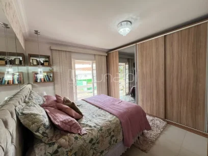 Casa com 3 Dormitórios - Miniatura - Lunardi Imóveis