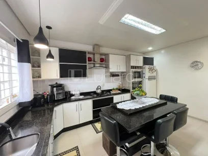 Casa com 3 Dormitórios - Miniatura - Lunardi Imóveis