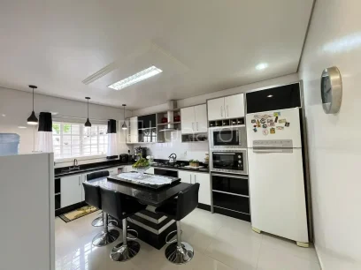 Casa com 3 Dormitórios - Miniatura - Lunardi Imóveis