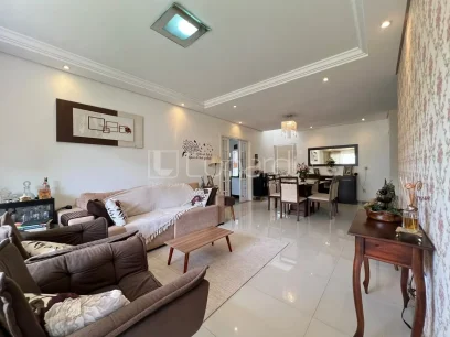Casa com 3 Dormitórios - Miniatura - Lunardi Imóveis