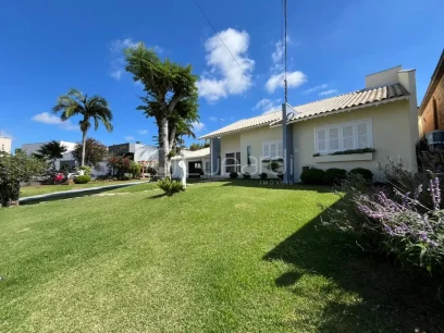 Casa com 3 Dormitórios - Miniatura - Lunardi Imóveis