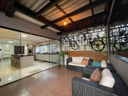 Casa com 3 Dormitórios - Miniatura - Lunardi Imóveis