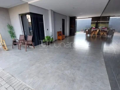 Casa com 2 Dormitórios - Miniatura - Lunardi Imóveis