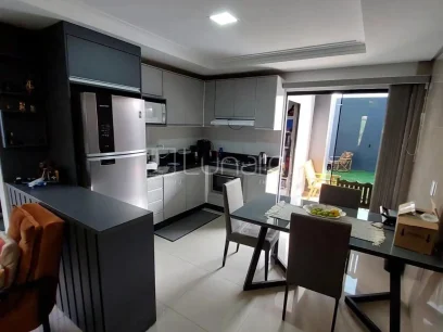 Casa com 2 Dormitórios - Miniatura - Lunardi Imóveis