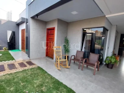 Casa com 2 Dormitórios - Miniatura - Lunardi Imóveis