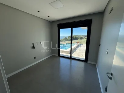 Casa com 3 Dormitórios - Miniatura - Lunardi Imóveis