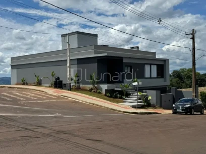 Casa com 3 Dormitórios - Miniatura - Lunardi Imóveis