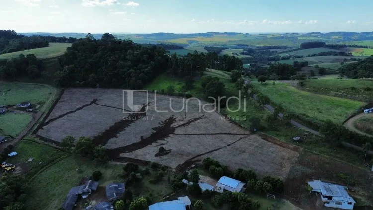 Área - Lunardi Imóveis