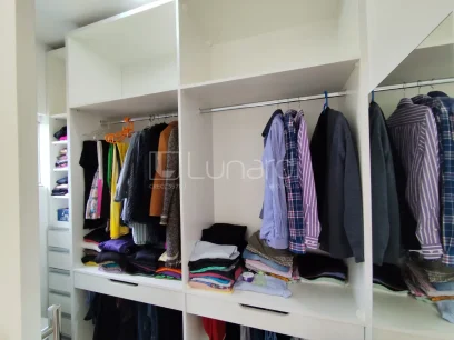 Casa com 4 Dormitórios - Miniatura - Lunardi Imóveis